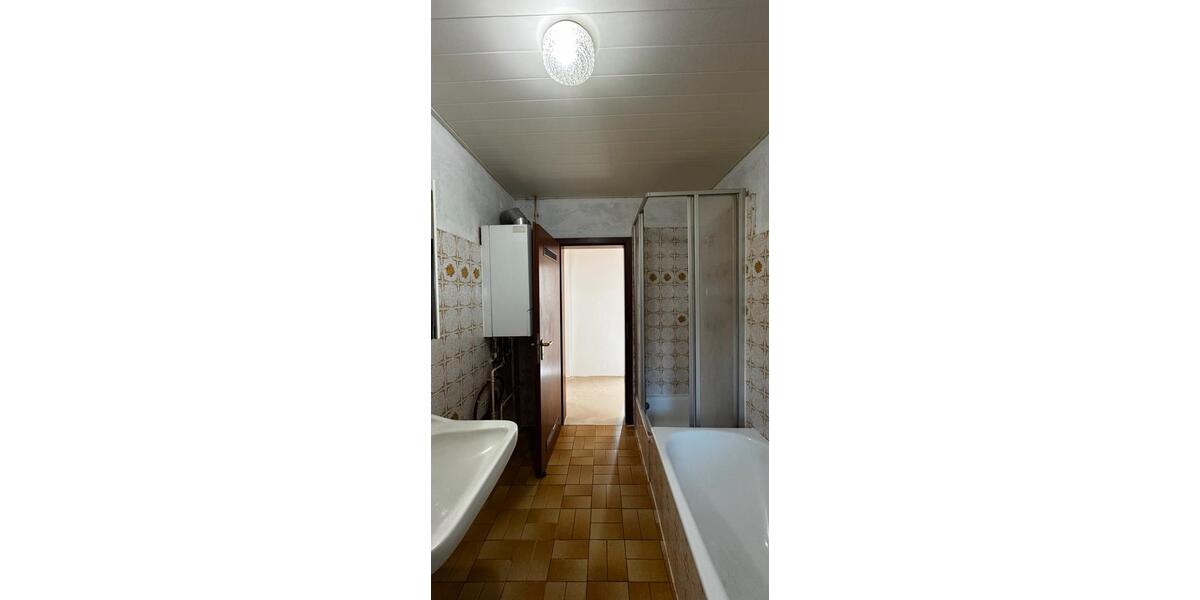 Erdgeschoßwohnung Limeshain - 4 Zimmer, 97 m&sup2;, 259.000&euro; | Angebot:25332533