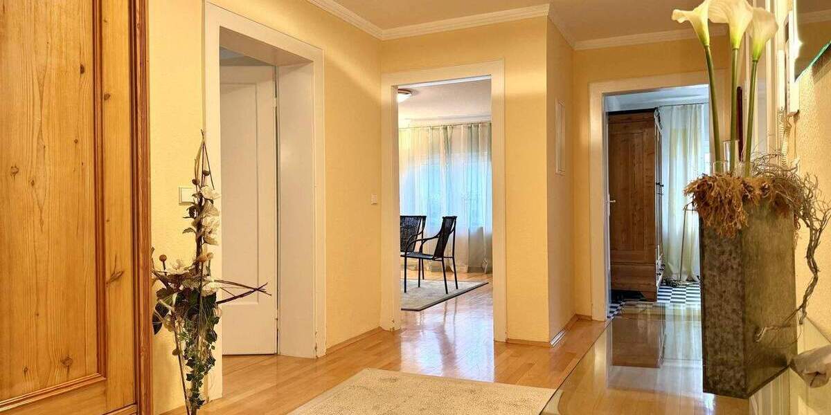 Mehrfamilienhaus, Wohnhaus Offenbach Offenbach am Main - 9 Zimmer, 307 m&sup2;, 1.370.000&euro; | Angebot:25696458