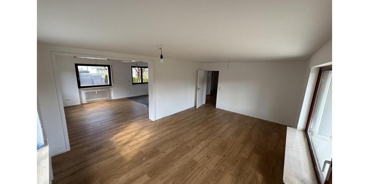 Erdgeschoßwohnung Gelnhausen - 4 Zimmer, 106 m&sup2;, 1.420&euro; | Angebot:25821232