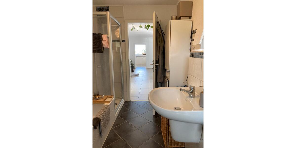 Dachgeschoßwohnung Gründau - 3 Zimmer, 98 m&sup2;, 980&euro; | Angebot:25449493