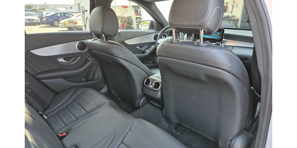 Mercedes-Benz C 200 T AMG Line Rückfahrkamera, AHK, Navigation, 83.637 km 23.890 &euro; Rodgau 63110