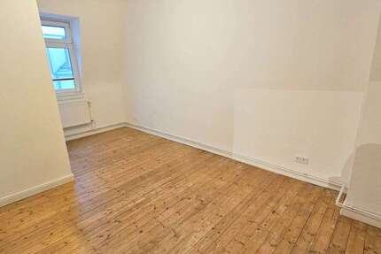 Wohnung Gallusviertel Europaviertel - 3 Zimmer, 12 m&sup2;, 585&euro; | Angebot:26927454