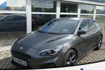 Ford Focus 38.431 km 24.250 &euro; Karben 61184