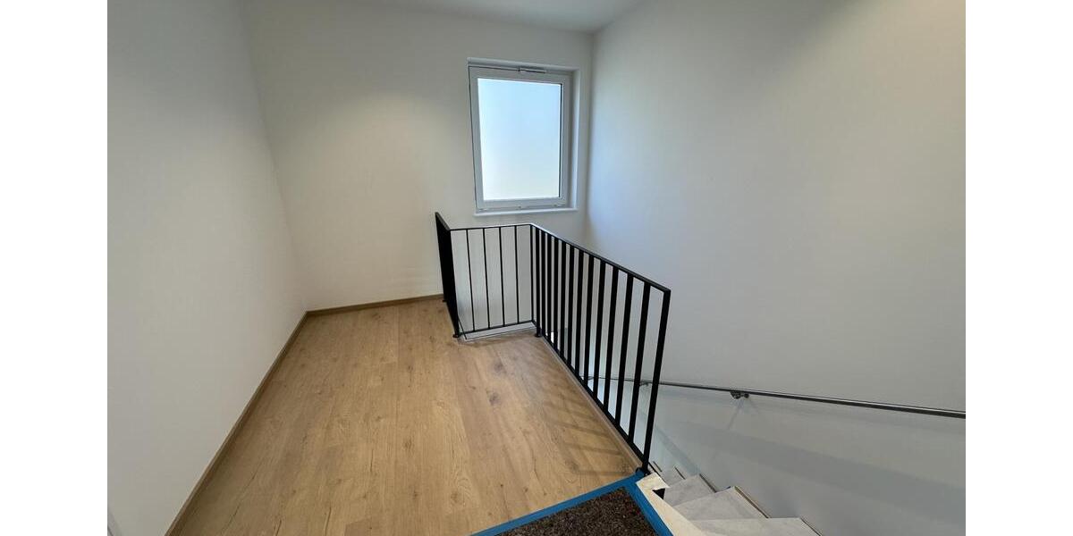 Dachgeschoßwohnung Karben - 3 Zimmer, 158 m&sup2;, 2.060&euro; | Angebot:25384234