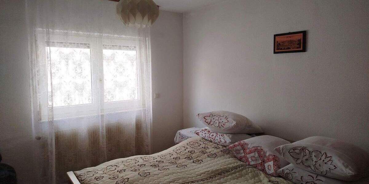 Doppelhaushälfte Stockstadt am Main - 9 Zimmer, 169 m&sup2;, 432.000&euro; | Angebot:25755154