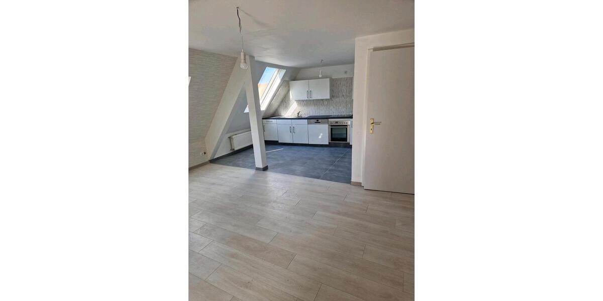 Dachgeschoßwohnung Geiselbach - 2 Zimmer, 46 m&sup2;, 539&euro; | Angebot:25451223