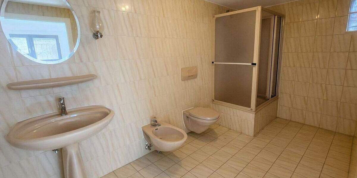 Einfamilienhaus Maintal Hochstadt - 8 Zimmer, 206 m&sup2;, 585.000&euro; | Angebot:25701522