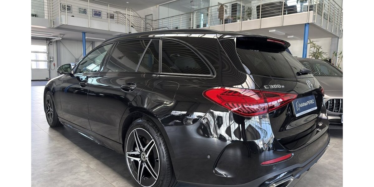 Mercedes-Benz C 300 T e AMG DISTRONIC-PANORAMA-AHK-DC LADEN-18 28.431 km 46.998 &euro; Groß-Umstadt 64823