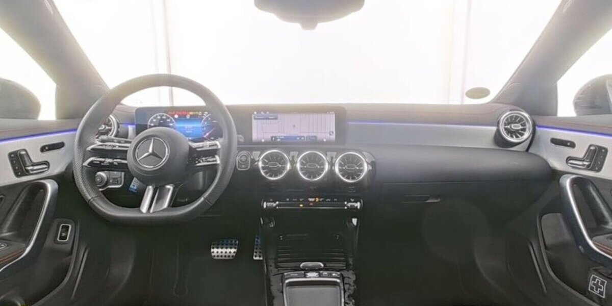 Mercedes-Benz CLA 250 Shooting Brake 4M AMG ADVANCED+DISTR-AHK 16.280 km 43.490 &euro; Groß-Umstadt 64823