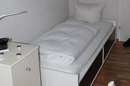 Zimmer Frankfurt am Main / Sachsenhausen Sachsenhausen - 1 Zimmer, 850&euro; | Angebot:25857129