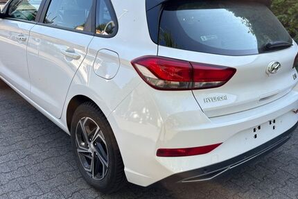 Hyundai i30 171.533 km 9.758 &euro; Frankfurt am Main 60389
