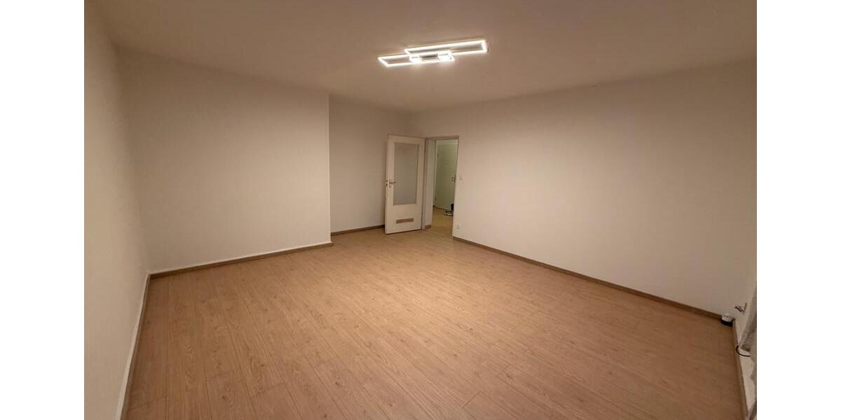 Etagenwohnung Frankfurt am Main Sachsenhausen Süd - 2 Zimmer, 63 m&sup2;, 1.500&euro; | Angebot:25792450
