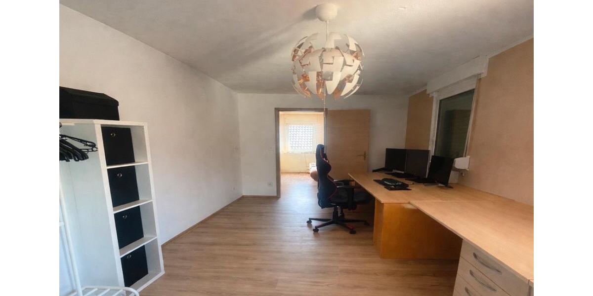 Etagenwohnung Ortenberg - 3 Zimmer, 79 m&sup2;, 790&euro; | Angebot:26004068