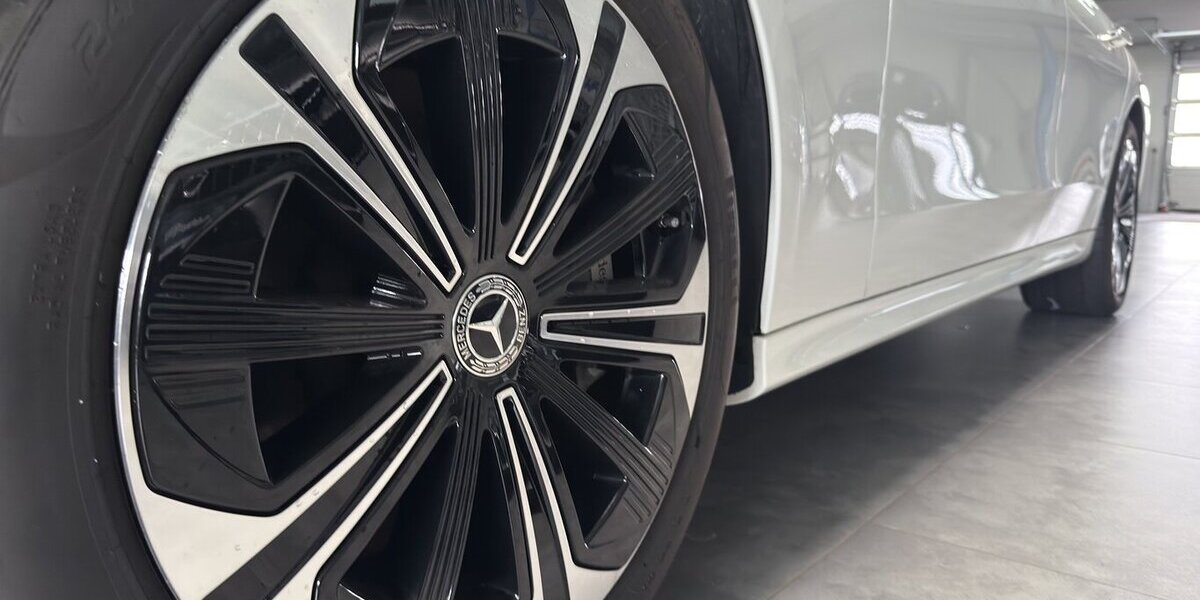 Mercedes-Benz E 300 T de AVANTGARDE AIRMATIC-DISTRONIC-PANO-19 26.702 km 50.889 &euro; Groß-Umstadt 64823