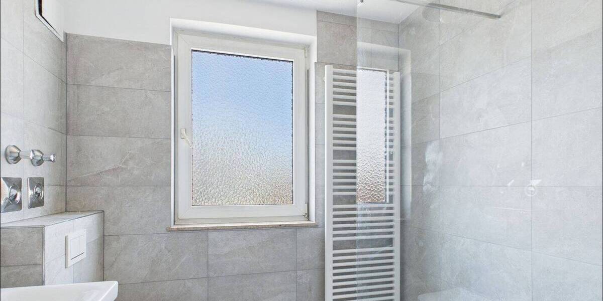 Etagenwohnung Mainaschaff - 3 Zimmer, 92 m&sup2;, 299.000&euro; | Angebot:25705908