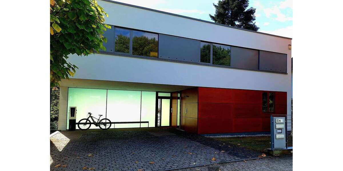 Etagenwohnung Kronberg - 5 Zimmer, 200 m&sup2;, 3.495&euro; | Angebot:27668300