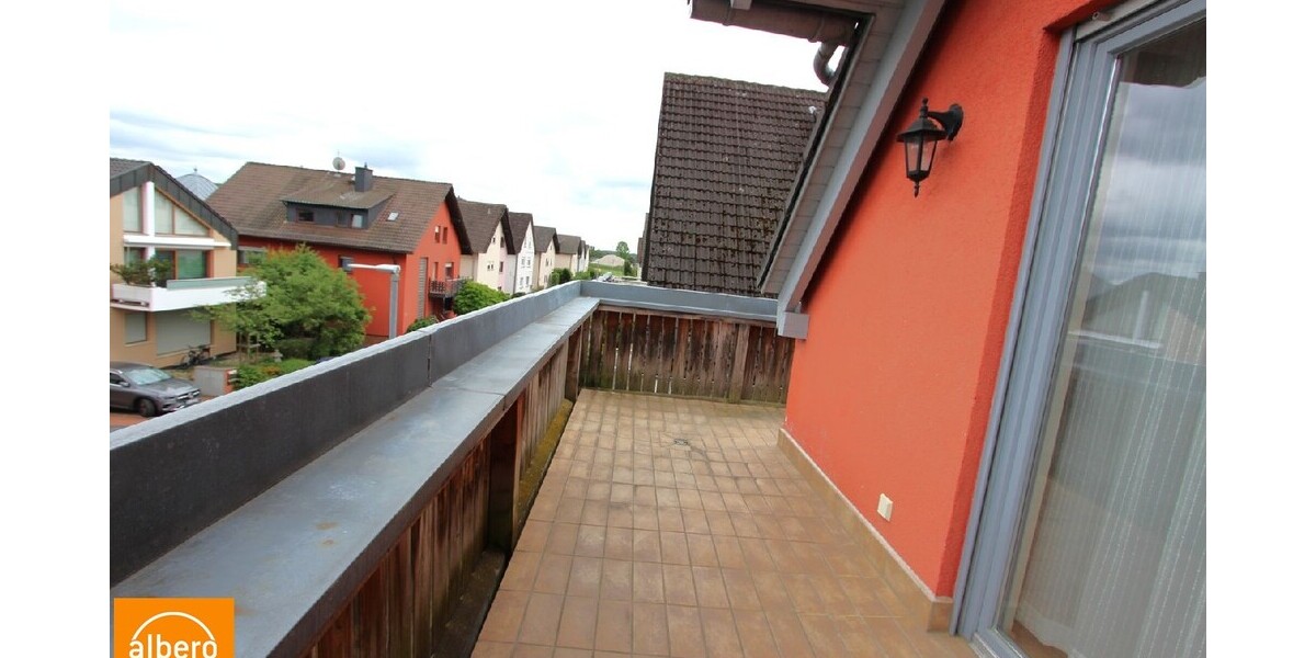 albero:) Charmante Maisonette-Dachgeschosswohnung mit großem Balkon - Maisonettenwohnung Seligenstadt | Angebot:26960123