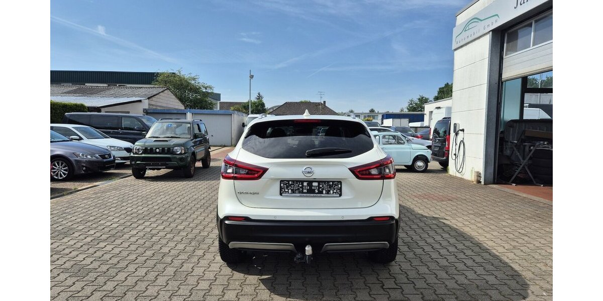 Nissan Qashqai Akari, Kamera, Android Auto, Panoramadach, 72.315 km 18.790 &euro; Rodgau 63110