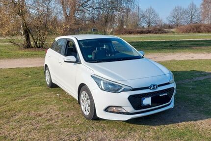 Hyundai i20 116.188 km 7.250 &euro; Rodgau 63110
