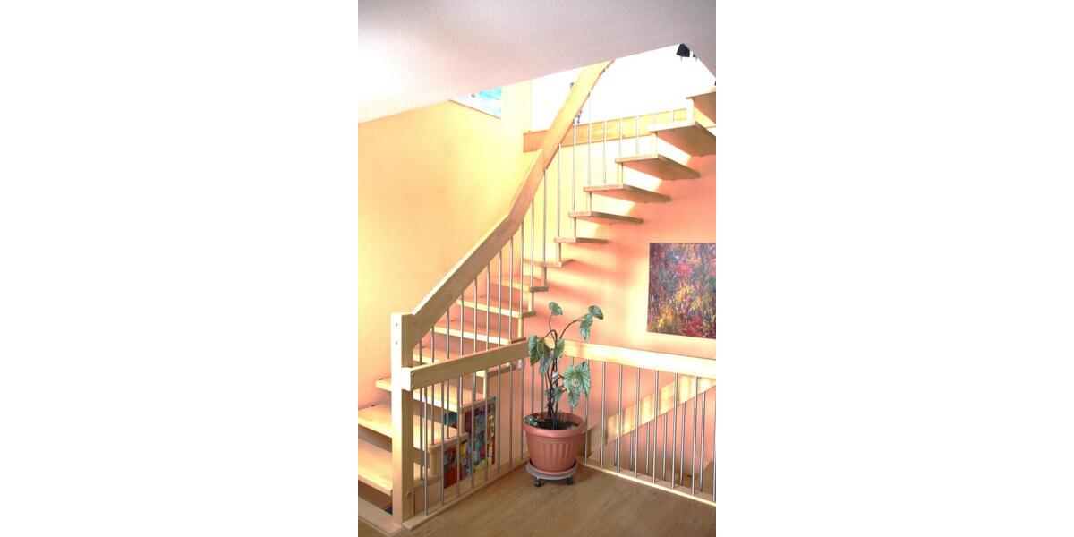 Einfamilienhaus Frankfurt am Main Kalbach - 11 Zimmer, 226 m&sup2;, 4.450&euro; | Angebot:25858316