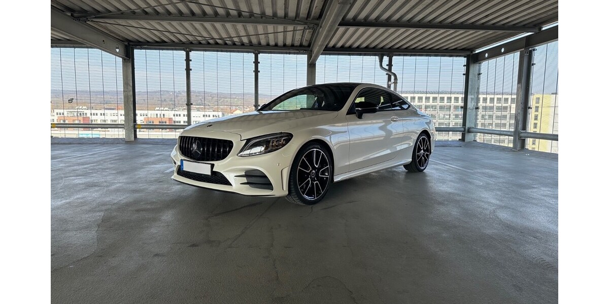 Mercedes-Benz c300 124.000 km 30.000 &euro; Goldbach 63773