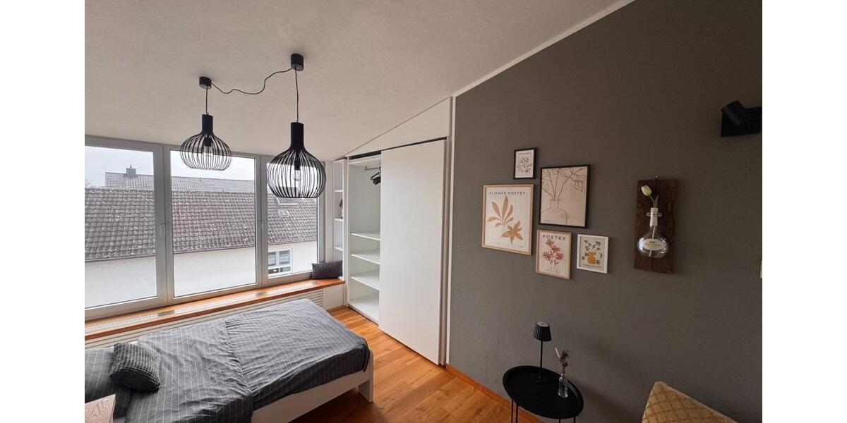 Dachgeschoßwohnung Aschaffenburg Damm - 1 Zimmer, 33 m&sup2;, 820&euro; | Angebot:24361577