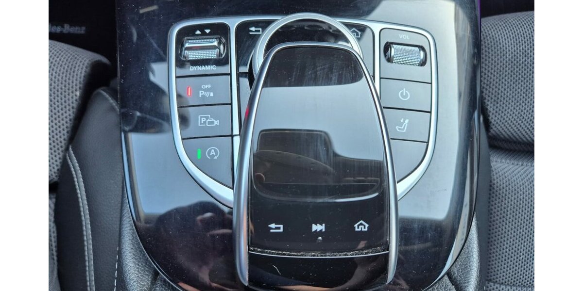 Mercedes-Benz E 400 d T 4M Standheizung, Rückfahrkamera, AHK, Co 200.000 km 19.890 &euro; Rodgau 63110