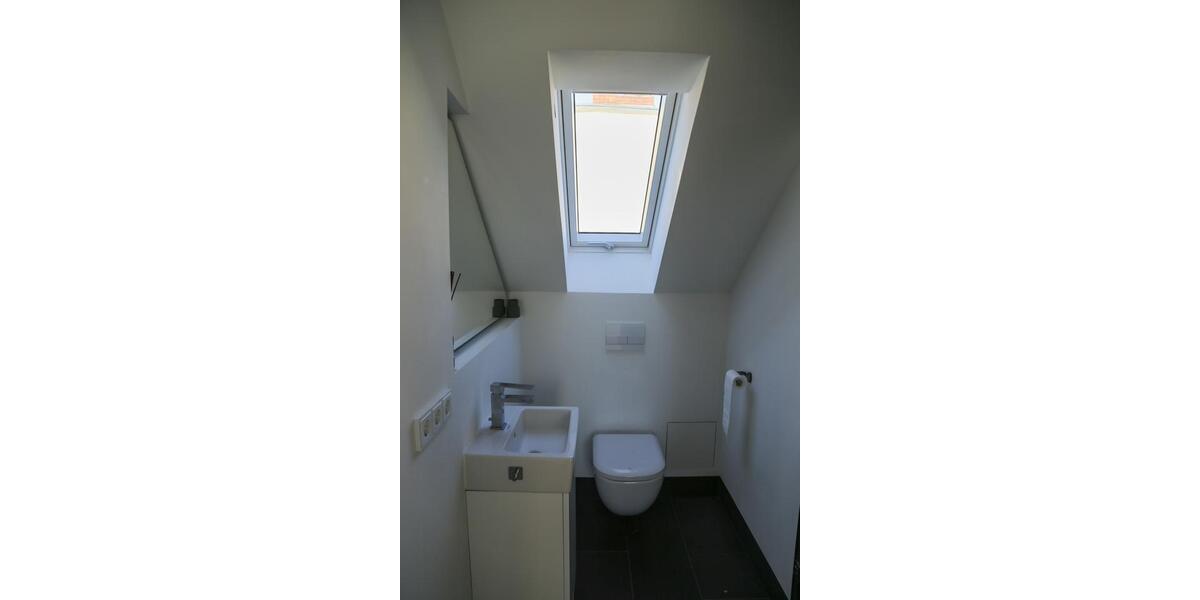 Dachgeschoßwohnung Frankfurt am Main Bornheim - 3.5 Zimmer, 125 m&sup2;, 3.450&euro; | Angebot:25307988