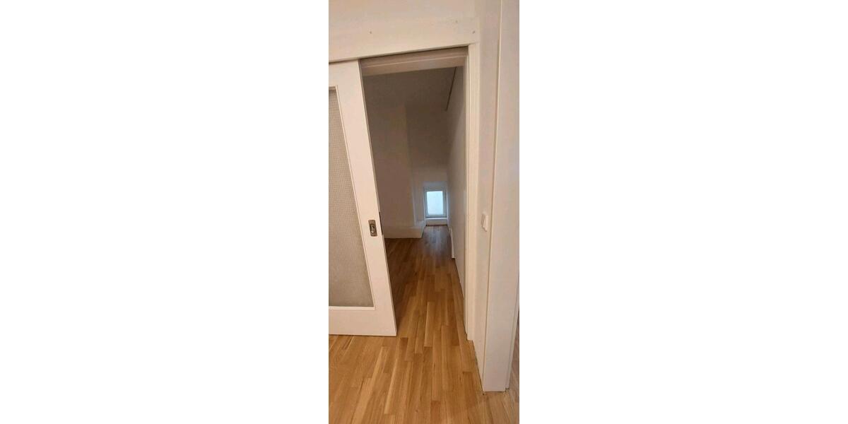 Etagenwohnung Frankfurt am Main Oberrad - 2 Zimmer, 77 m&sup2;, 1.290&euro; | Angebot:25792464