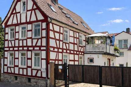 Haus Bad Vilbel - 14 Zimmer, 389 m&sup2;, 1.569.000&euro; | Angebot:25382495