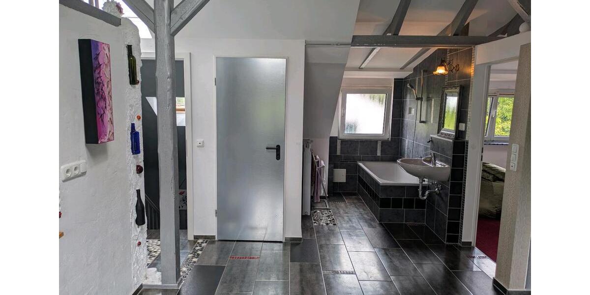 Dachgeschoßwohnung Bad Homburg vor der Höhe Gonzenheim - 2 Zimmer, 55 m&sup2;, 1.050&euro; | Angebot:26442725