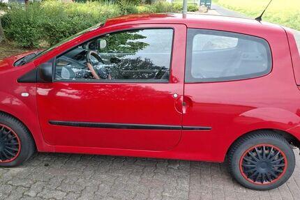Renault Twingo 144.000 km 1.700 &euro; Büdingen 63654