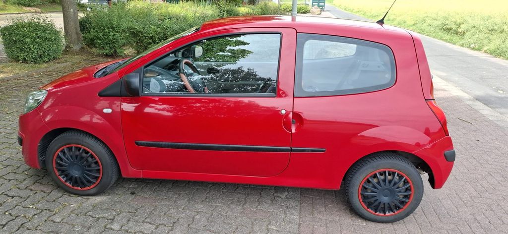 Renault Twingo 144.000 km 1.700 &euro; Büdingen 63654