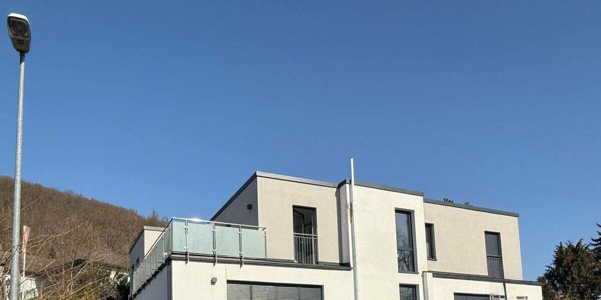 Etagenwohnung Gelnhausen - 2 Zimmer, 80 m&sup2;, 1.000&euro; | Angebot:25685347