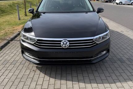 VW Passat 166.514 km 13.999 &euro; Hanau 63452