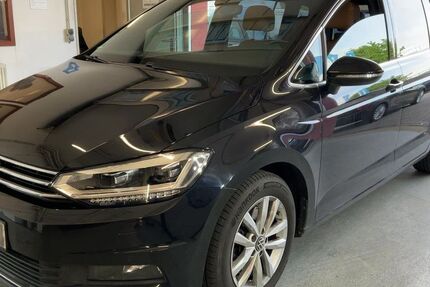 VW Touran 67.131 km 18.500 &euro; Frankfurt am Main 60323