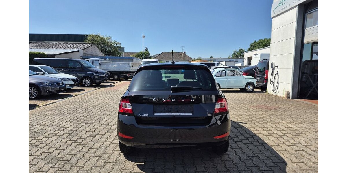 Skoda Fabia Ambition, Klima, Kamera, Carplay, Navi 41.400 km 15.490 &euro; Rodgau 63110