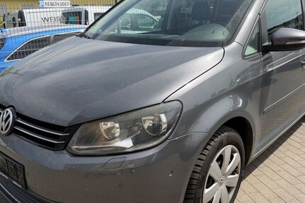 VW Touran 485.000 km 3.900 &euro; Büdingen 63654