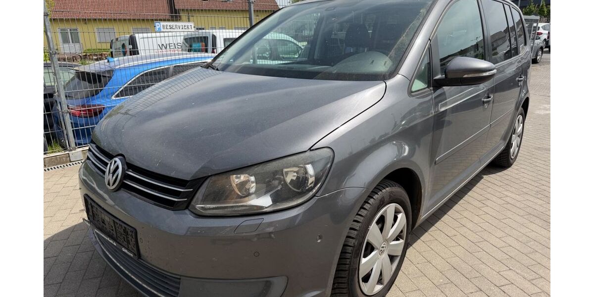 VW Touran 485.000 km 3.900 &euro; Büdingen 63654