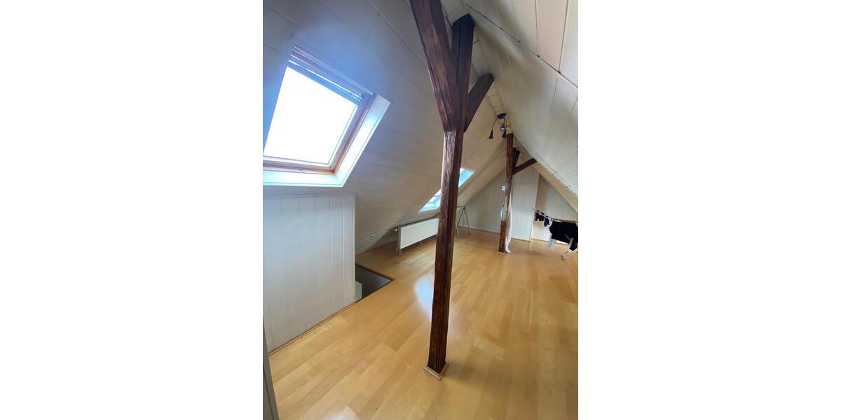 Mehrfamilienhaus, Wohnhaus Frankfurt am Main Bergen-Enkheim - 10 Zimmer, 210 m&sup2;, 740.000&euro; | Angebot:26201115