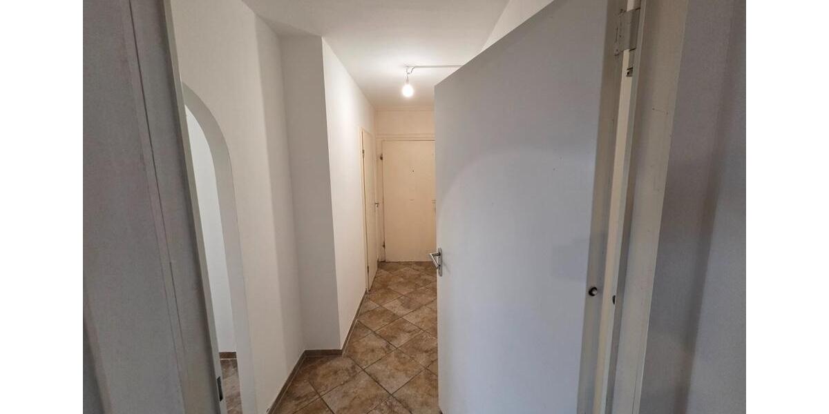 Etagenwohnung Frankfurt am Main Sossenheim - 4.5 Zimmer, 110 m&sup2;, 1.200&euro; | Angebot:25903895