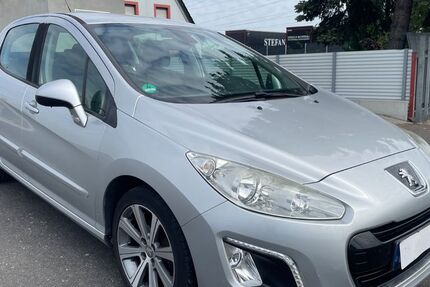 Peugeot 308 210.000 km 2.580 &euro; Stockstadt 63811