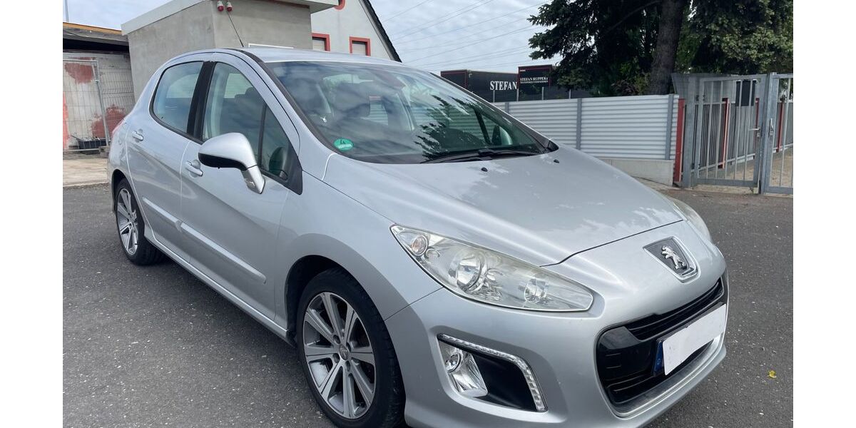 Peugeot 308 210.000 km 2.580 &euro; Stockstadt 63811