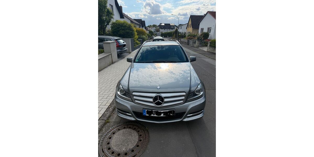 Mercedes-Benz C 250 93.000 km 14.799 &euro; Karben 61184