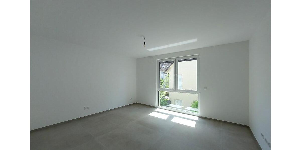 Etagenwohnung Gelnhausen - 2 Zimmer, 84 m&sup2;, 1.140&euro; | Angebot:25281228