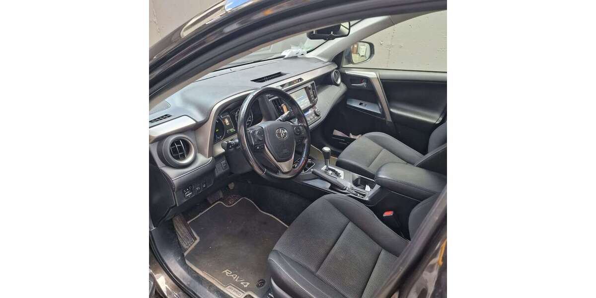 Toyota RAV 4 112.000 km 19.500 &euro; Frankfurt am Main 60528