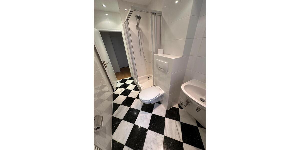 Etagenwohnung Frankfurt am Main Innenstadt 2 - 2 Zimmer, 48 m&sup2;, 1.250&euro; | Angebot:25827319