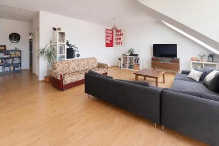 Offenbach-Rosenhöhe: Helle 3-Zimmer-Wohnung mit Balkon und 2 Stellplätzen! - Wohnung Offenbach Buchrain | Angebot:25932369