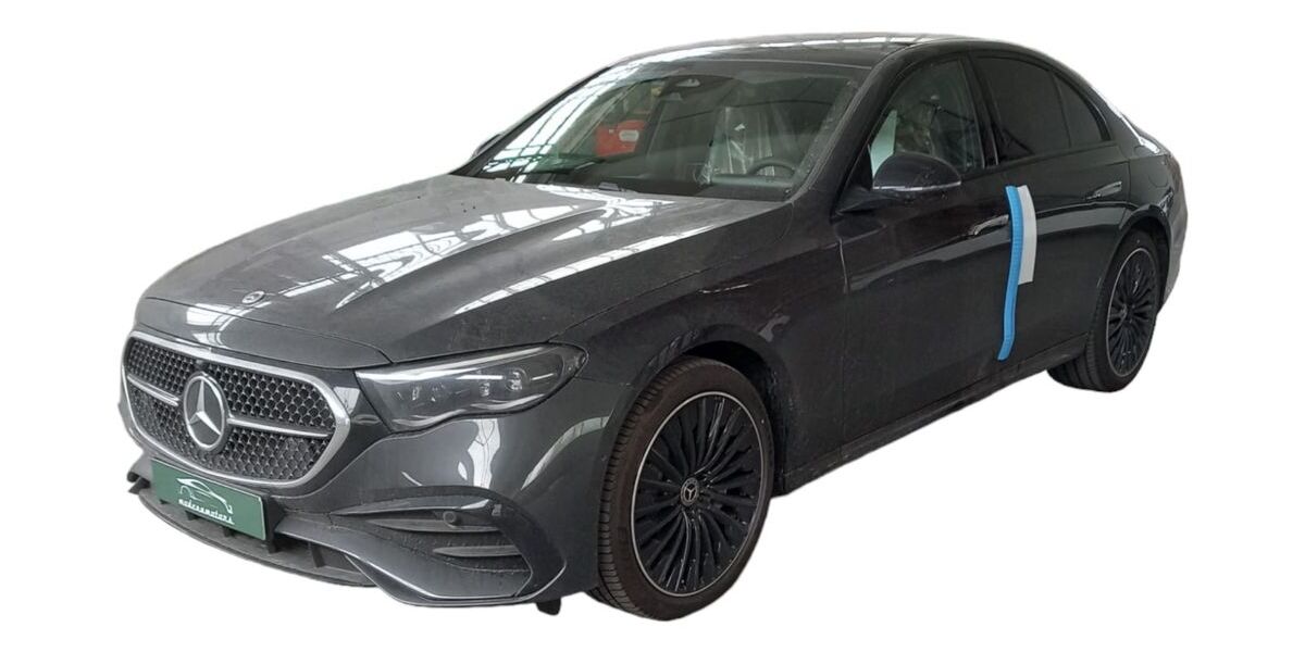 Mercedes-Benz E 220 50 km 52.360 &euro; Schöneck 61137