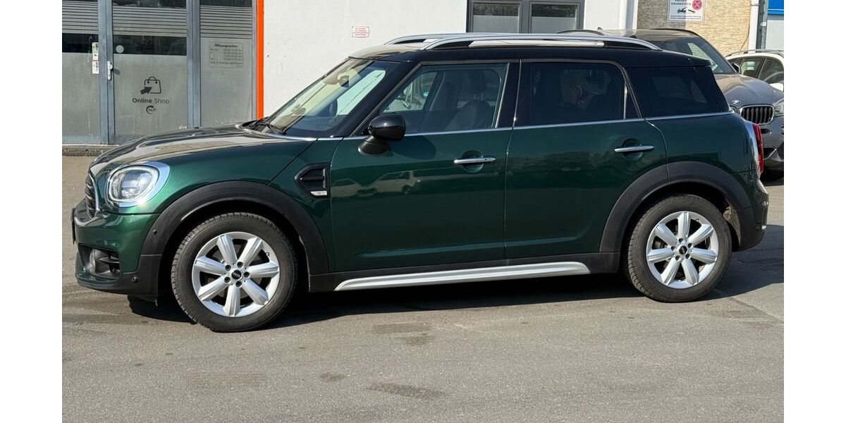 Mini Cooper 124.000 km 15.699 &euro; Frankfurt am Main 60314